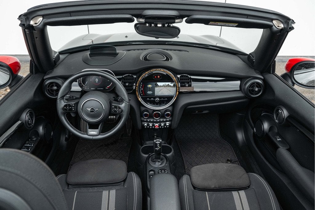 MINI Cabrio John Cooper Works Automaat / Achteruitrijcamera, Auto's, Mini, 1998 cc, Gebruikt, 4 stoelen, 14 km/l