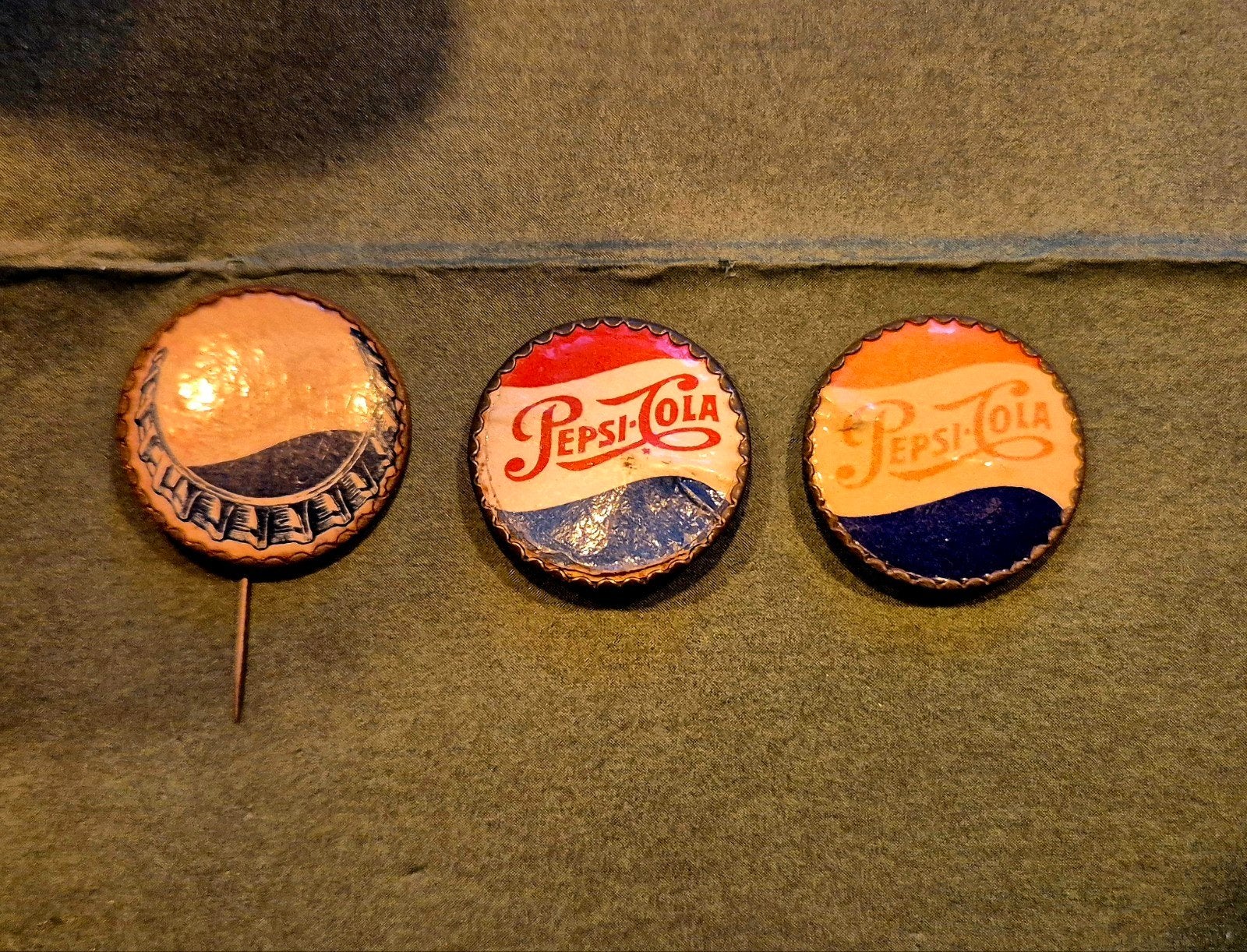 Vintage Pepsi buttons / speldjes, Ophalen of Verzenden, Gebruikt, Merk, Button