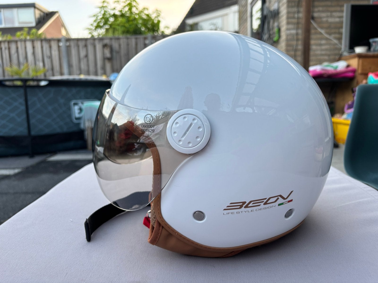 Witte Beon Design scooterhelm - Maat XL, Fietsen en Brommers, Brommerhelmen, Ophalen, Nieuw, Extra large of groter