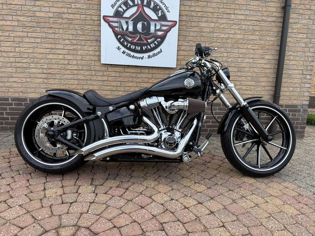 HARLEY-DAVIDSON BREAKOUT FXSB (bj 2014), 2 cilinders, 1690 cc, HARLEY-DAVIDSON, Chopper