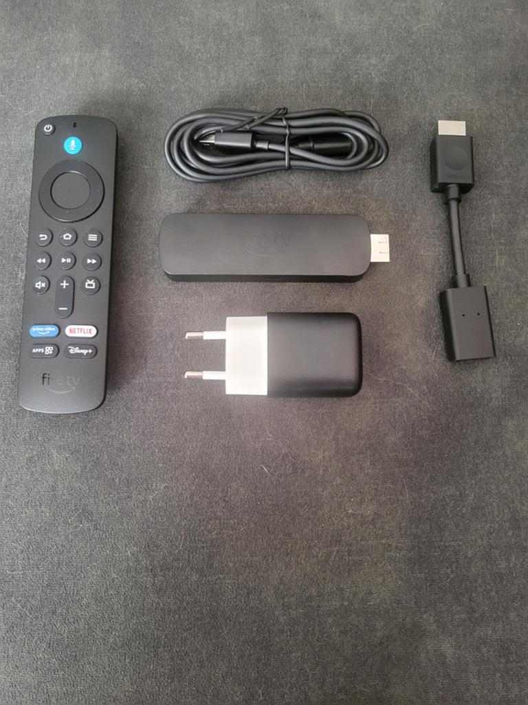 Amazon Fire TV Stick met afstandsbediening, Audio, Tv en Foto, Mediaspelers, Ophalen of Verzenden, Zo goed als nieuw, HDMI, Minder dan 500 GB