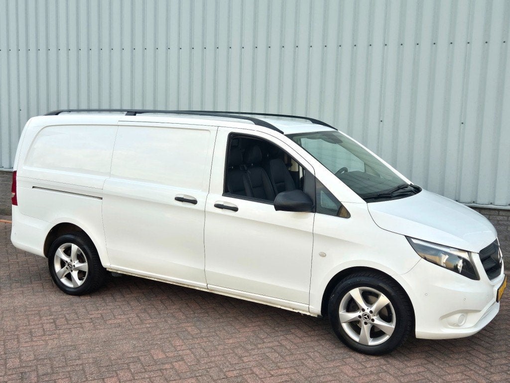 Mercedes-benz VITO 114 CDI Lang Business Airco Euro 6 AUT, Auto's, Automaat, Parkeersensor, 136 pk, 4 cilinders