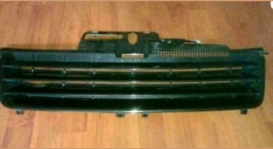 Zo goed als nieuwe embleemloze VW polo grill, Ophalen of Verzenden