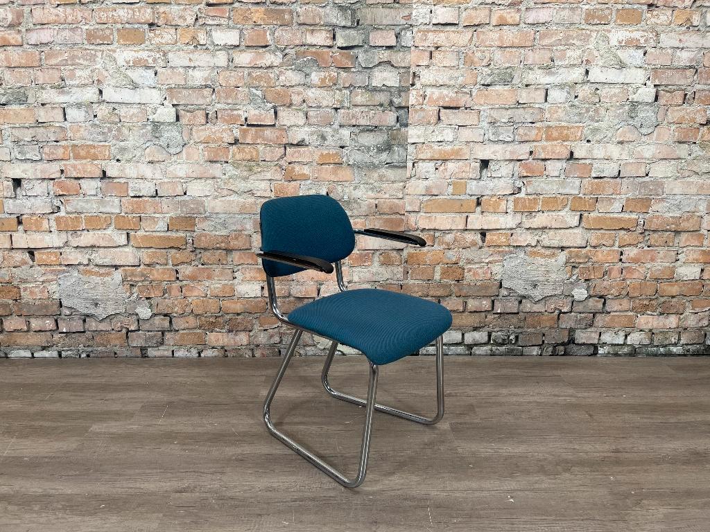 Ahrend Buisframe Sledestoel blauw bij TheReSales, Ophalen, Blauw, Design, Zo goed als nieuw