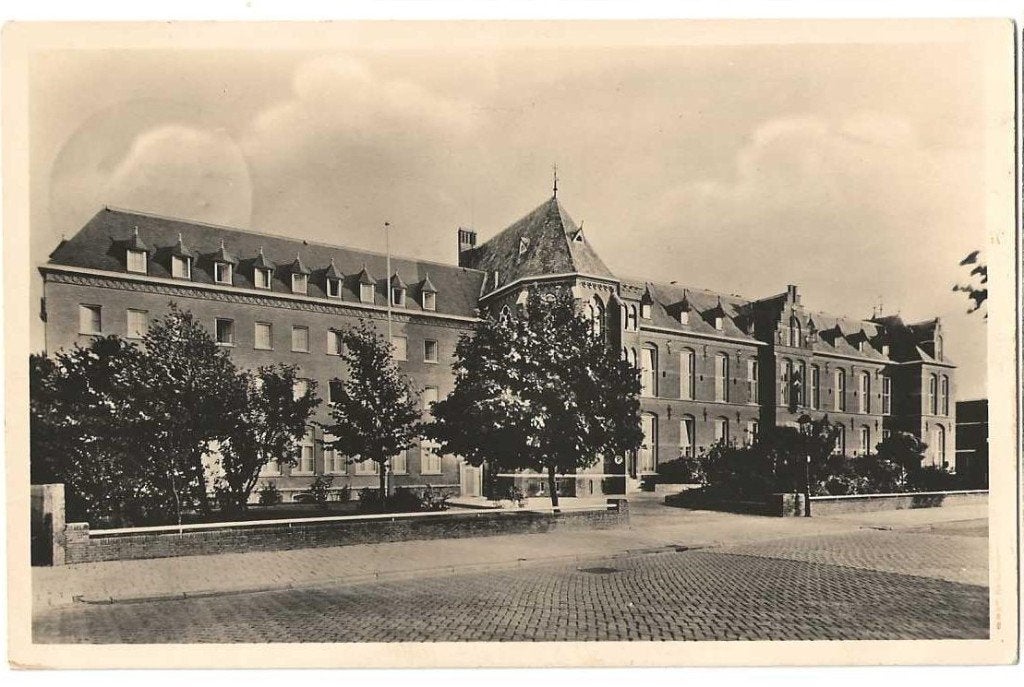 Jt27-301  Sneek  Ziekenhuis, Verzenden, 1940 tot 1960, Gelopen, Noord-Holland
