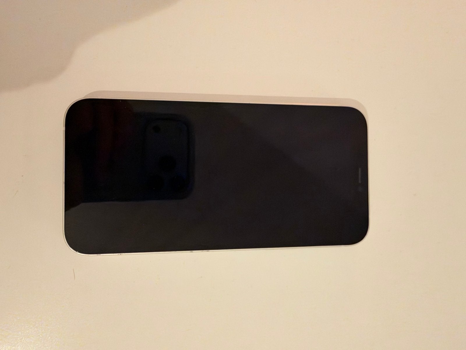 Foto 2 van Apple iphone 12 / 100%