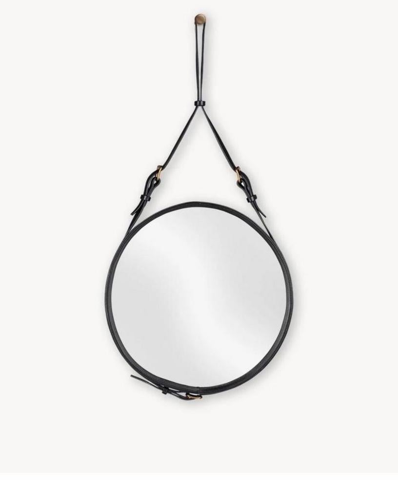 Elegante Westwing spiegel met zwarte rand en leren band, Huis en Inrichting, Woonaccessoires | Spiegels, Ophalen, Rond, Zo goed als nieuw