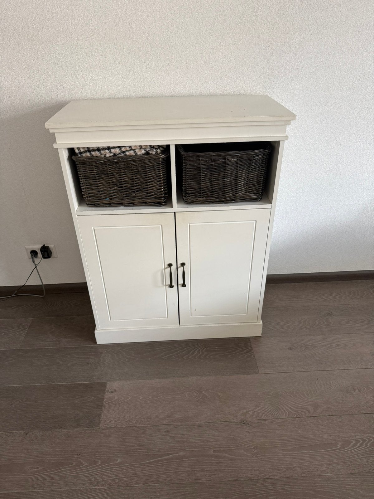 Nog een goede kast om spullen in op te bergen, Ophalen, Gebruikt