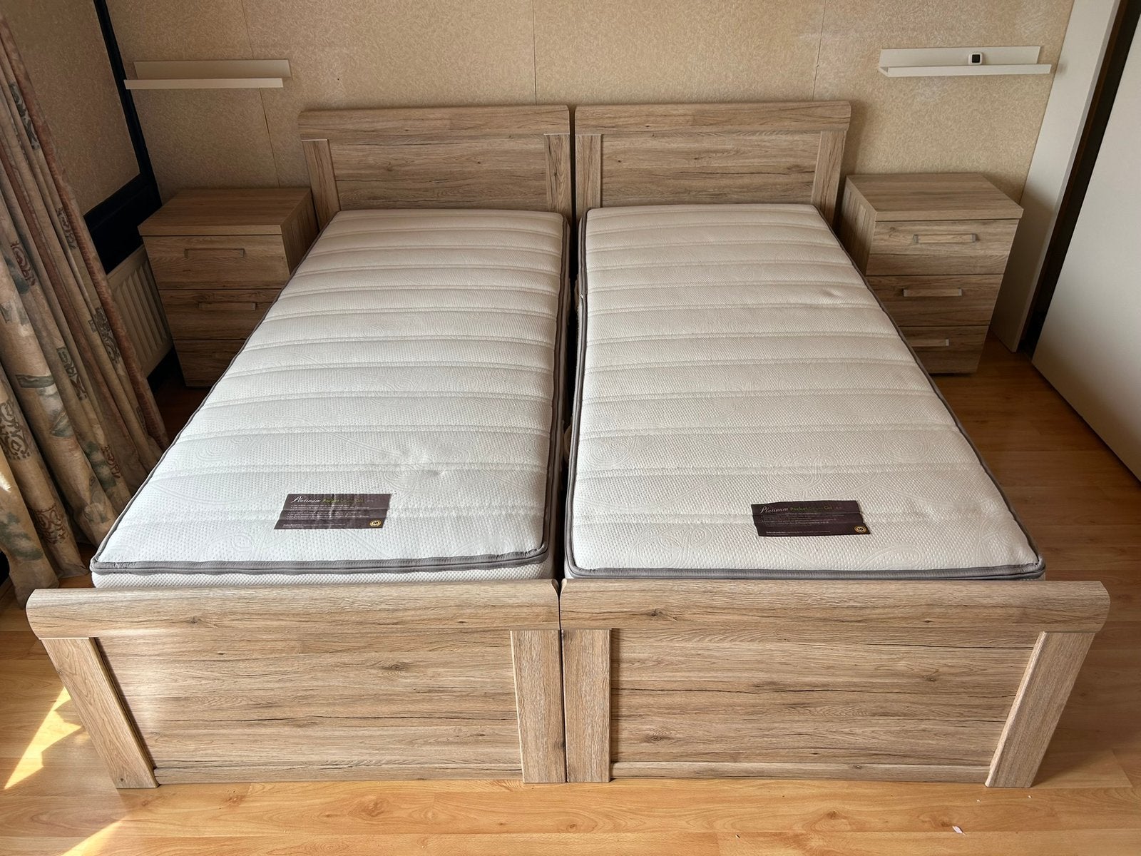 Seniorenbed 2 x 90 x 200 cm  elect. verstelbaar. Z.g.a.n., Huis en Inrichting, Ophalen, Zo goed als nieuw, Tweepersoons, Seniorenbed