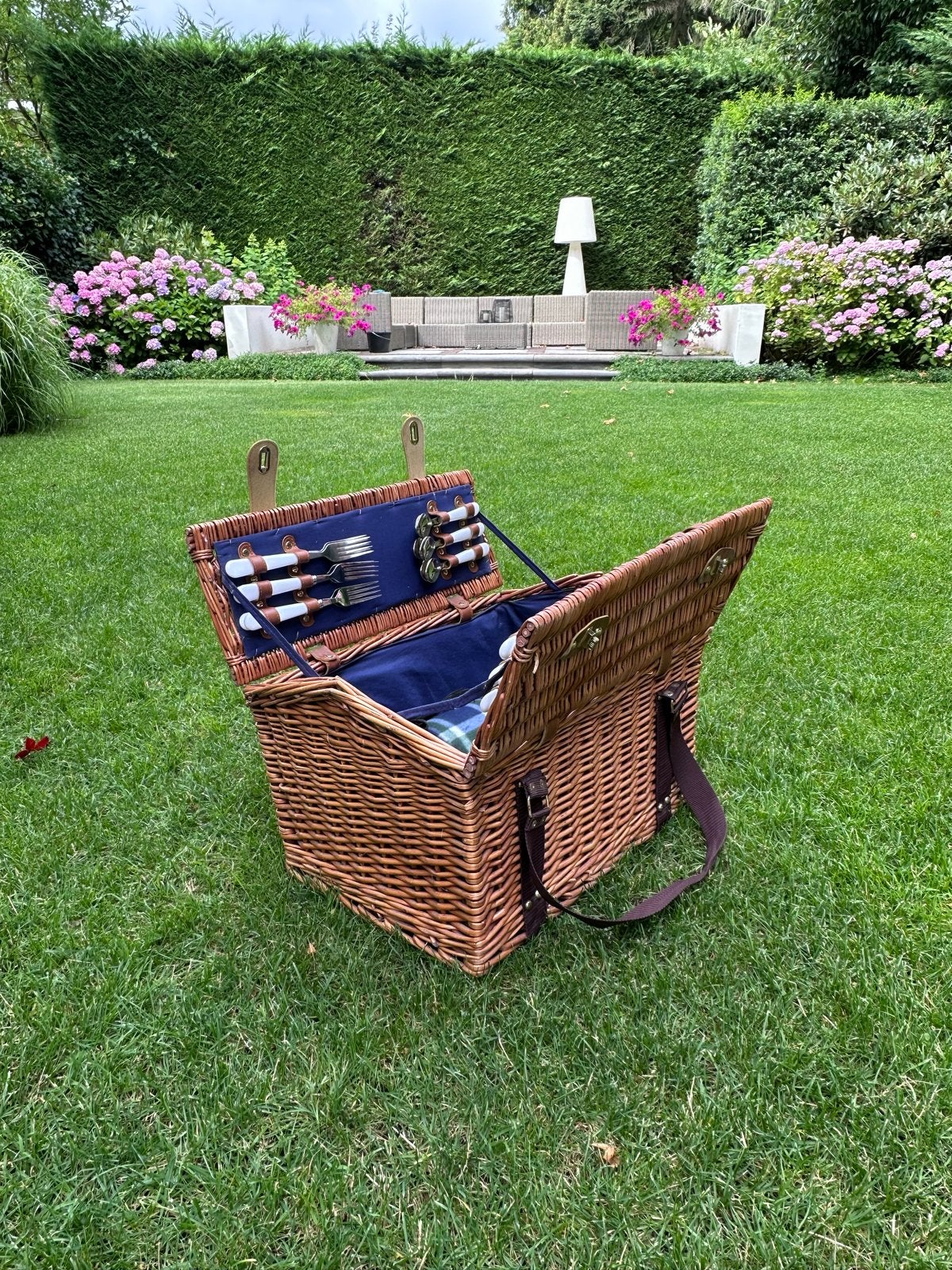Luxe Picknickmand 6 personen Compleet met Servies en Deken, Ophalen, Zo goed als nieuw, Zonder inhoud