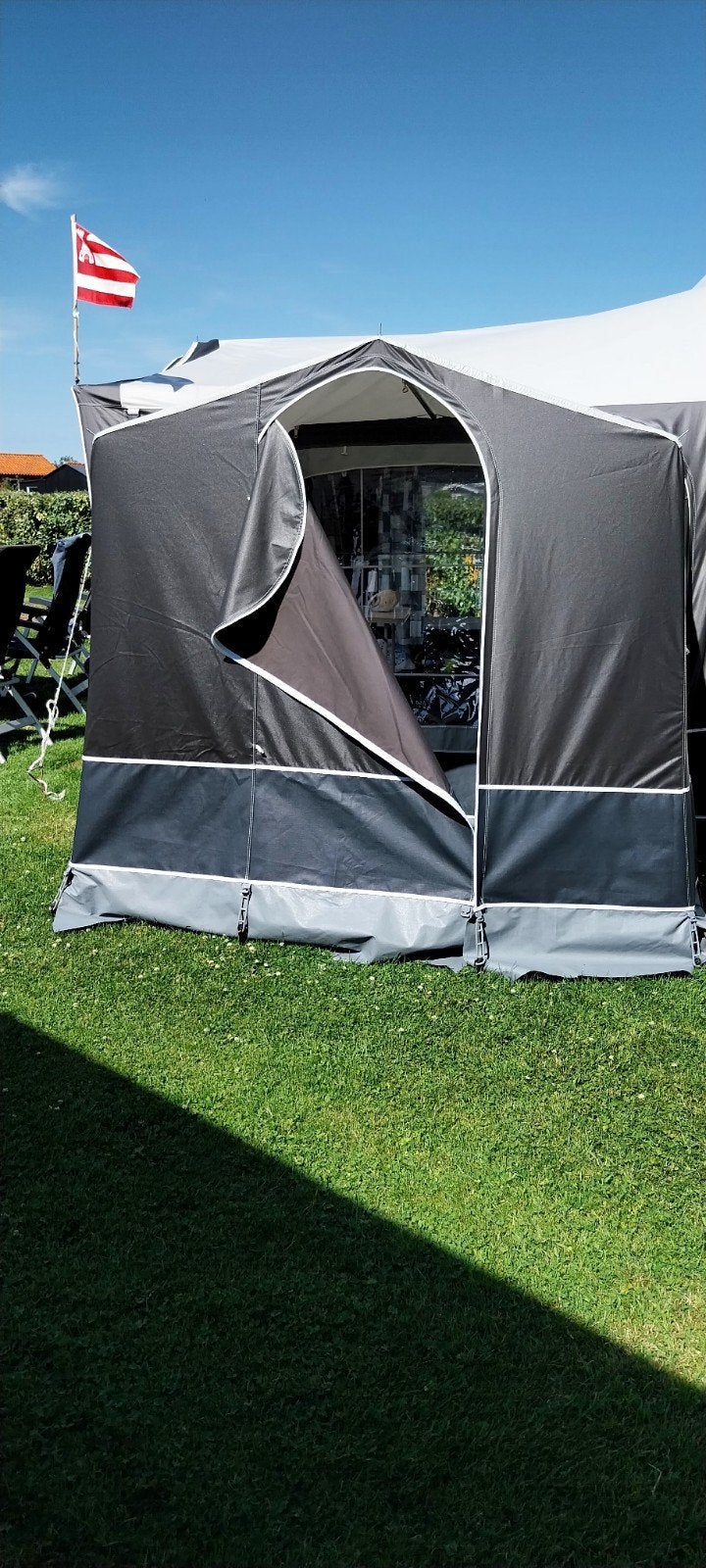 Aanbouw voortent caravan Dorema, Ophalen, Zo goed als nieuw