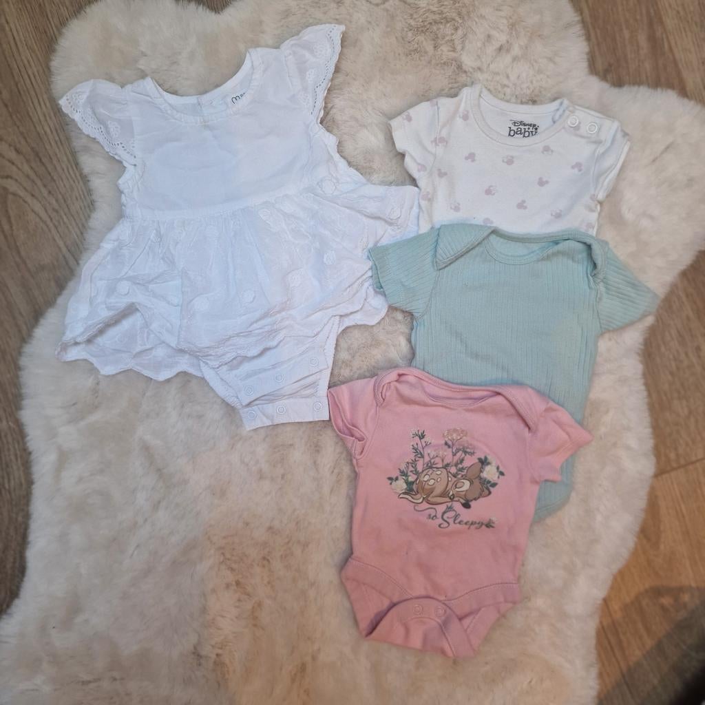 Schattige newborn meisjeskleding maat 50/56, Ophalen