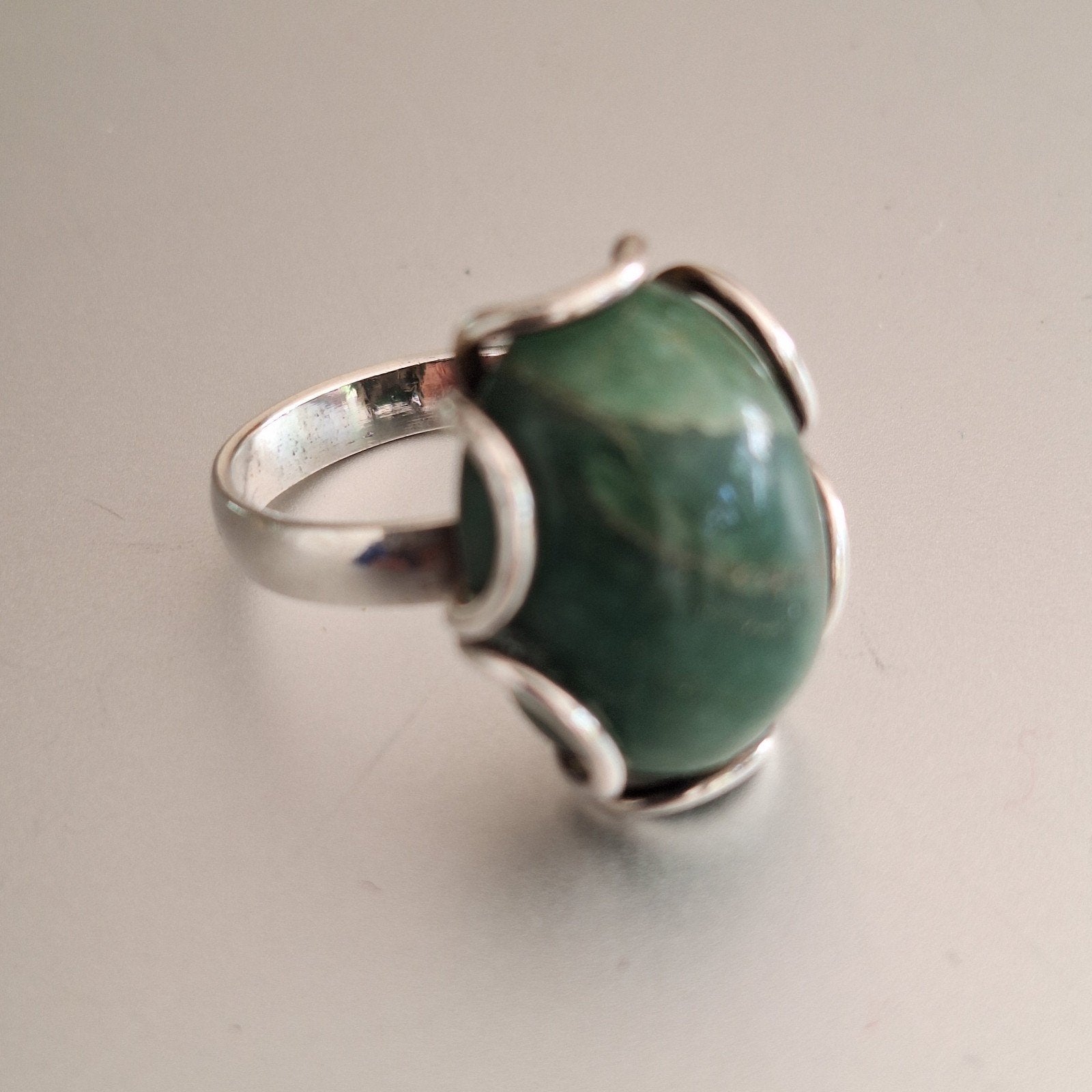 Vintage ring groene steen jaspis zilver, Gebruikt, Ophalen of Verzenden, 17 tot 18, Dame