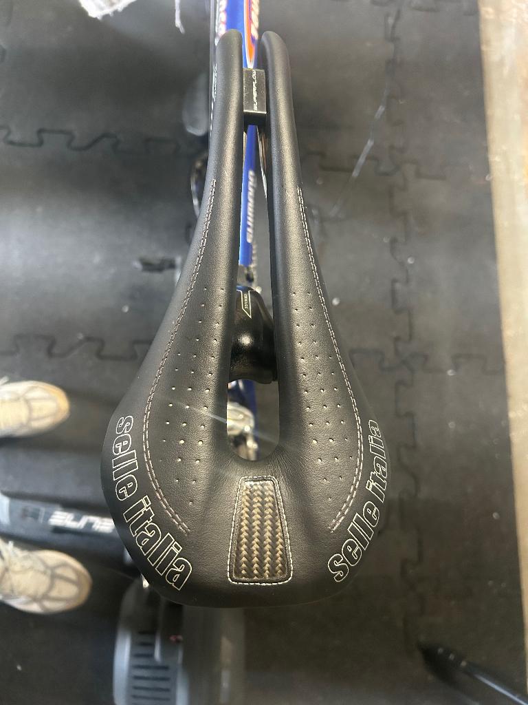 Selle Italia Novus Superflow Endurance gel zadel, Overige materialen, Ophalen of Verzenden, Zo goed als nieuw, Selle Italia