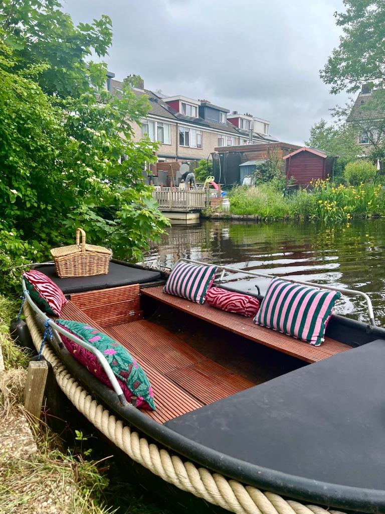 Te koop: karaktervolle stalen platbodem sloep!  ✨🍹🥳💫⚓🐬, Watersport en Boten, Gebruikt, Staal, 3 pk, Elektrisch