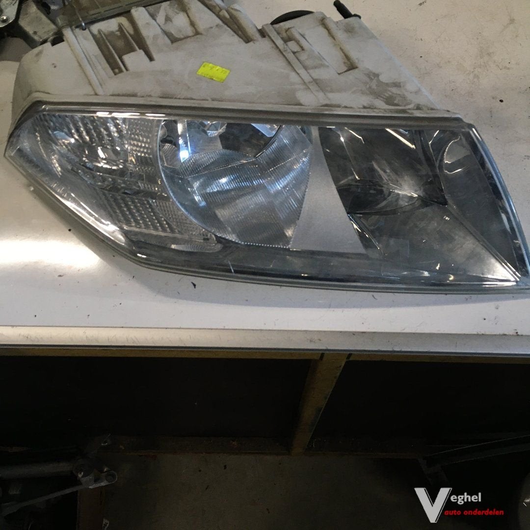 Skoda Octavia 2009 Koplamp Rechts, Gebruikt, -, -, Ophalen of Verzenden