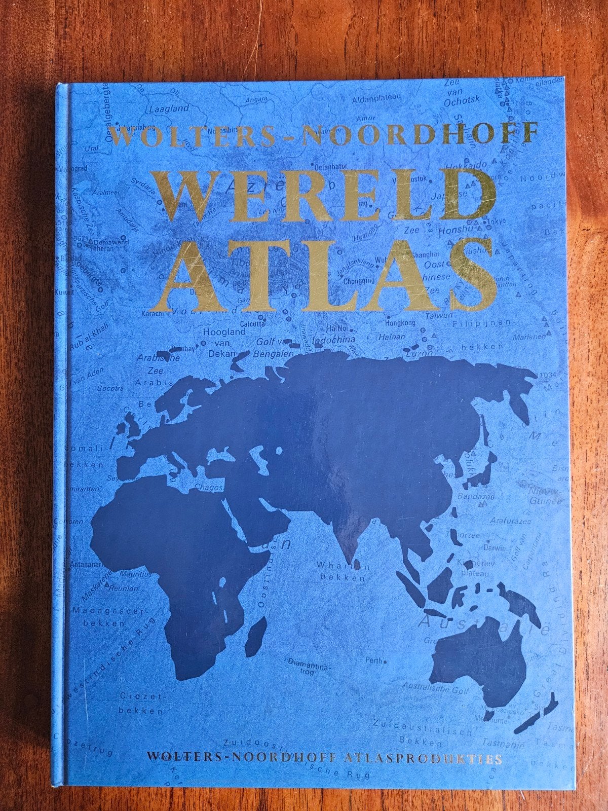 Wereldatlas- Wolters-Noordhoff, Boeken, Overige atlassen, 2000 tot heden, Ophalen of Verzenden, Zo goed als nieuw