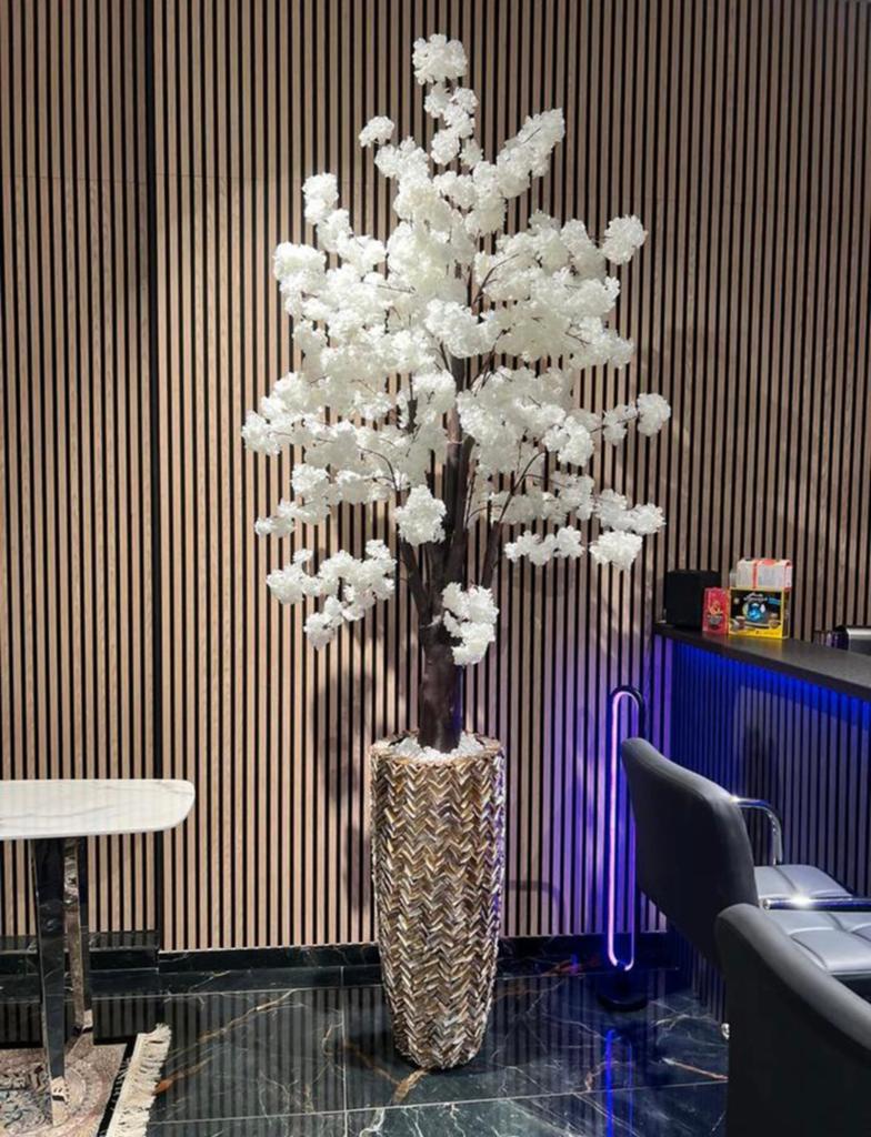 Mooi schelpenvazen met bloesemboom, Huis en Inrichting, Ophalen of Verzenden, Zo goed als nieuw