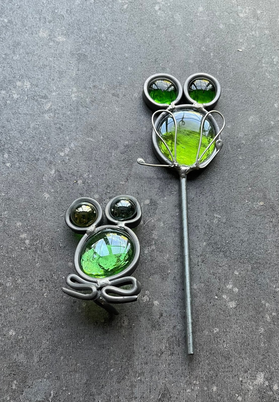 2 kunstwerkjes kikker glas in lood ook apart te koop, Ophalen of Verzenden