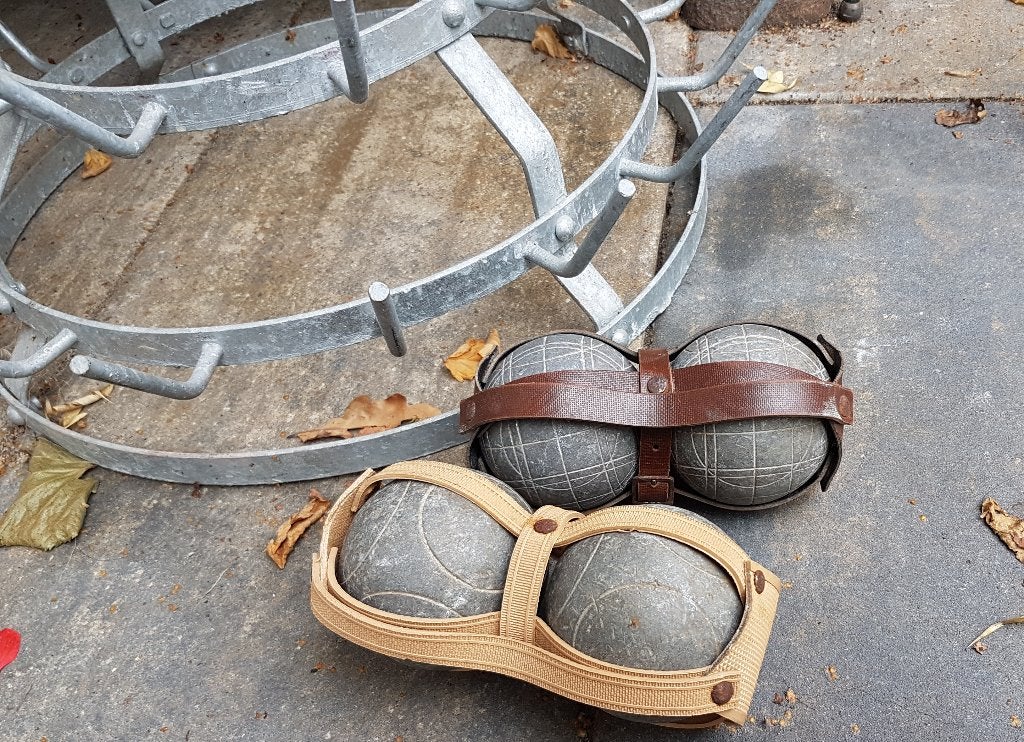 Twee sets oude petanque ballen in etui, Ophalen of Verzenden
