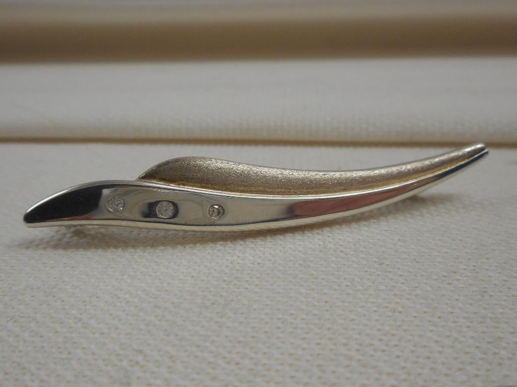 Zilveren modernist broche met steentjes ( Teka ) nr.987, 4 tot 7 cm, Verzenden, Zo goed als nieuw, Zilver
