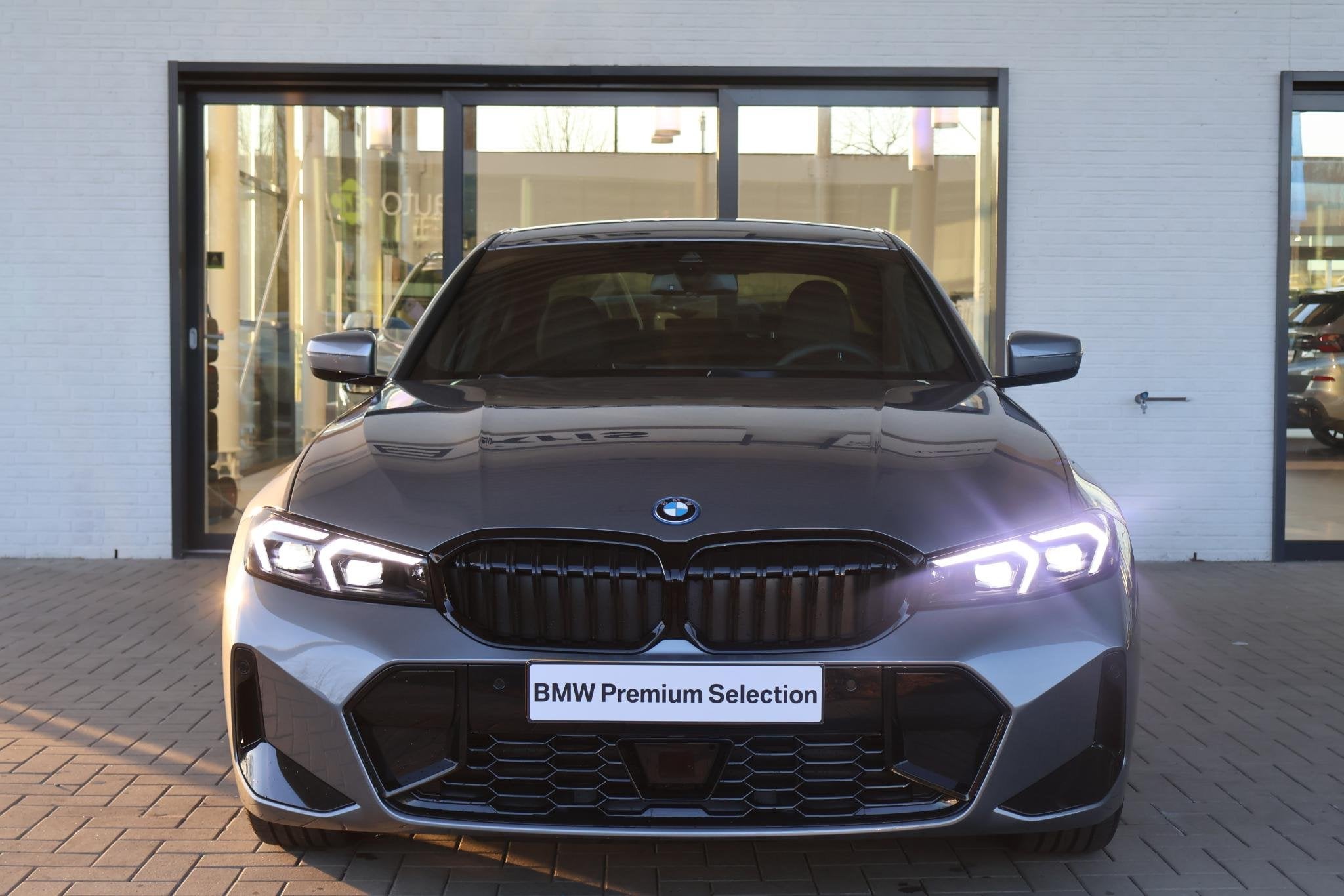 BMW 3 Serie 330e Sedan | M Sportpakket Pro | Comfort Pack, Auto's, 1998 cc, Achterwielaandrijving, 4 cilinders, Met garantie (alle)