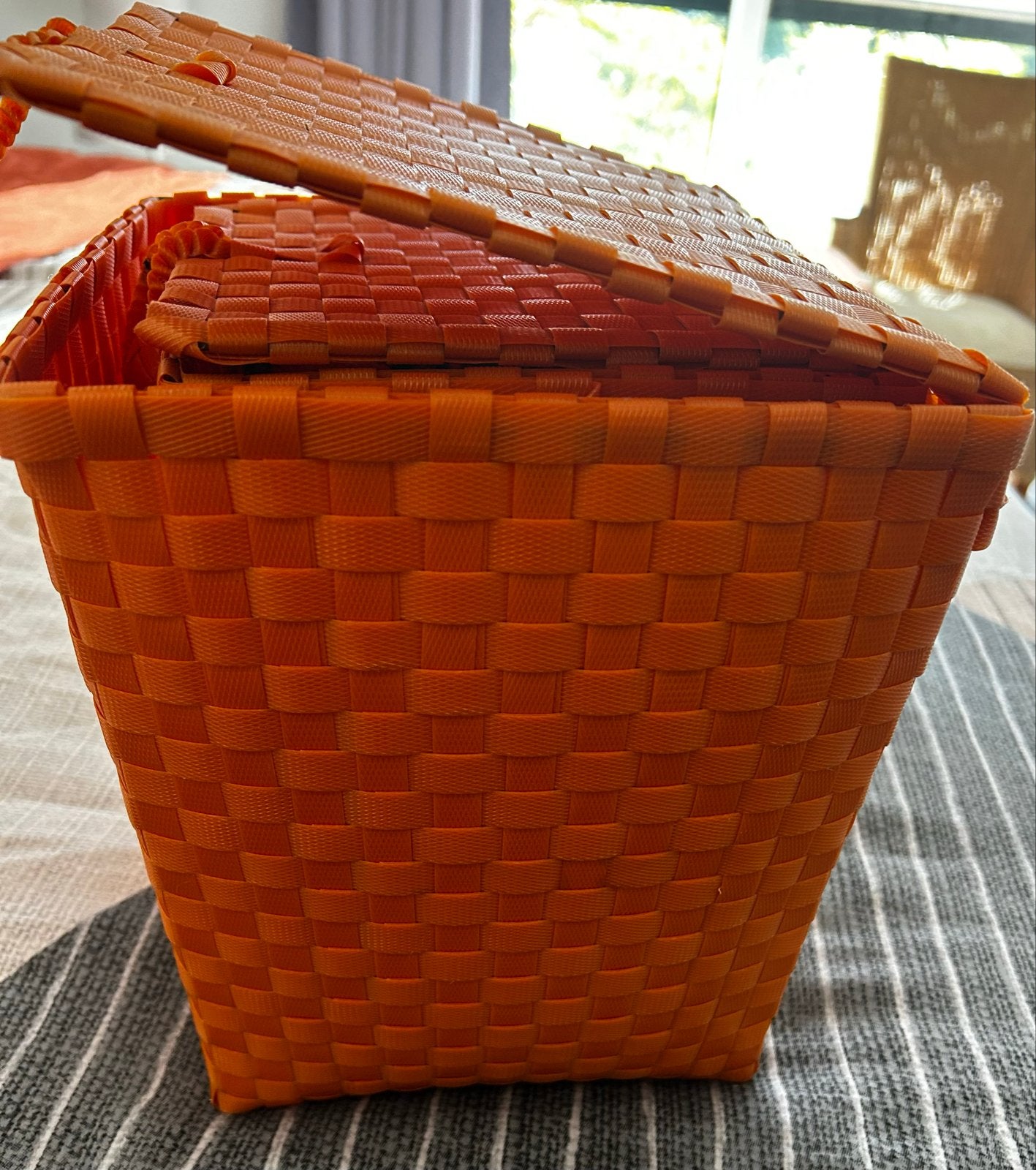 2 Leuke Oranje Manden - Handig en Decoratief, Kunststof, Gebruikt, Gevlochten, Mand