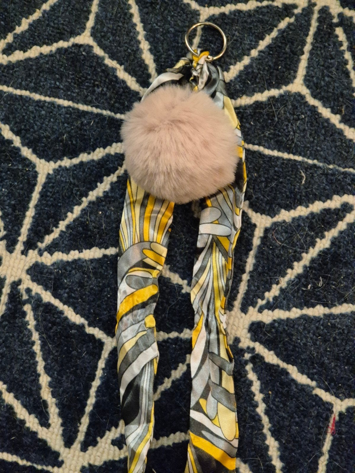 (6) Sleutelhanger met pompom (nieuw), Ophalen of Verzenden, Nieuw, Knuffel of Figuurtje