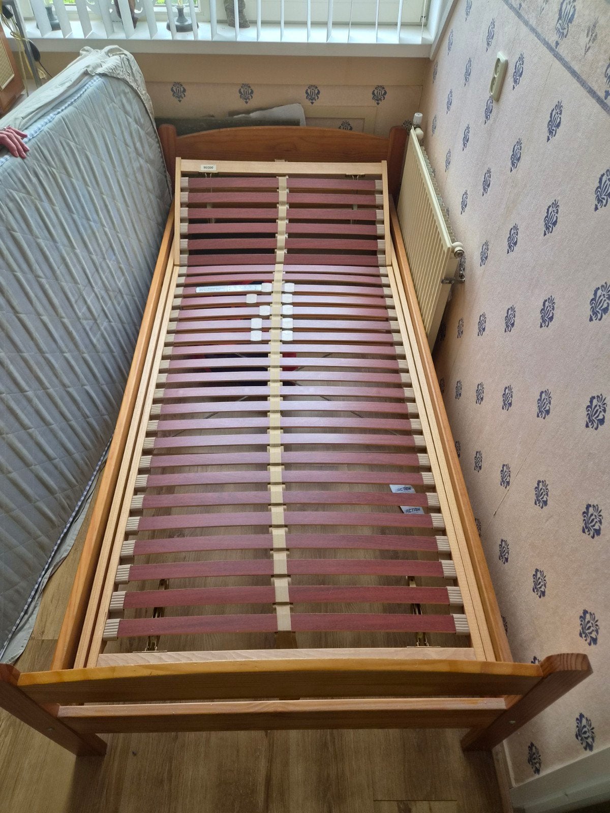 1 persoonsbed verstelbaar, Huis en Inrichting, Slaapkamer | Bedden, Ophalen, 90 cm, Eenpersoons, 200 cm