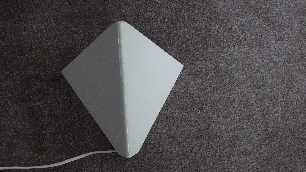 mooie oude metalen wandlamp in de kleur wit, Huis en Inrichting, Lampen | Wandlampen, Gebruikt, Metaal, E27 (groot), Ophalen of Verzenden