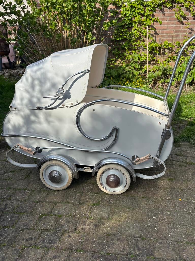 Riemersma kinderwagen, Ophalen