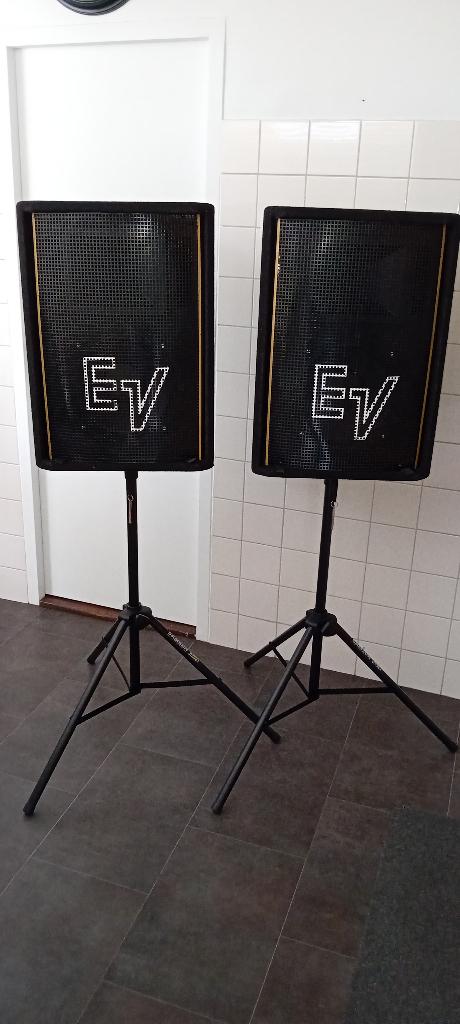Electro-Voice  ECS12-2  met een geweldig geluid!, Gebruikt, 120 watt of meer, Front, Rear of Stereo speakers, Ophalen