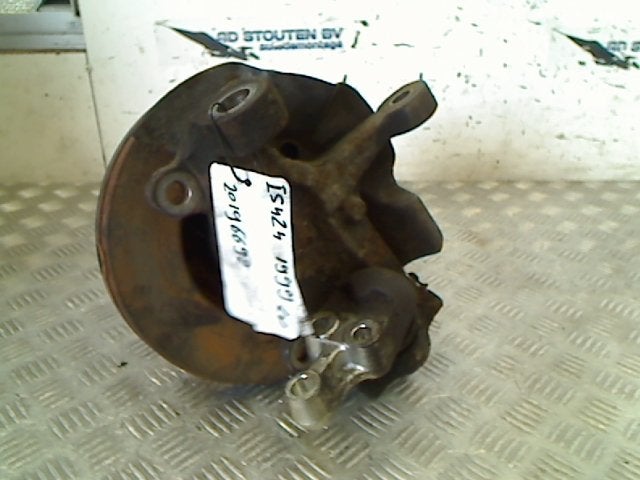 Fusee Links Voor Isuzu N-Serie (.R6.) (1998-01/2001-12), Gebruikt, Overige automerken, Im Weiherfeld 2, Ginsheim-Gustavsburg 65462, , Duitsland