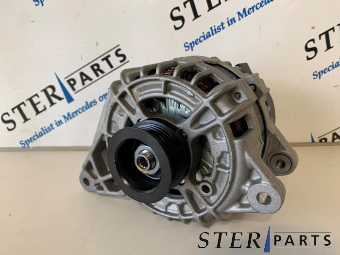 Dynamo van een Mercedes A-Klasse, -, Nieuw, Ophalen of Verzenden, -