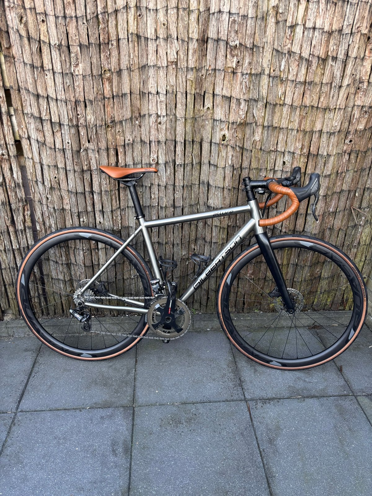 Gilbert'son Alure Racefiets - Titanium Frame, Schijfremmen, Fietsen en Brommers, Fietsen | Racefietsen, 28 inch, Heren, Zo goed als nieuw
