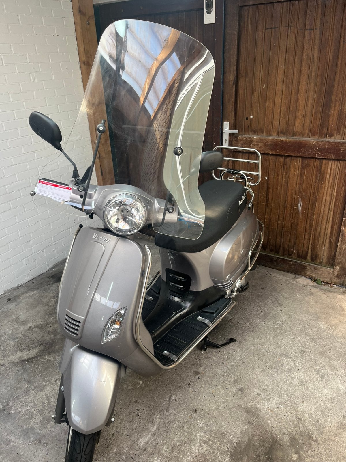 Berini scooter, Fietsen en Brommers, Ophalen, Zo goed als nieuw, Benzine, Overige merken