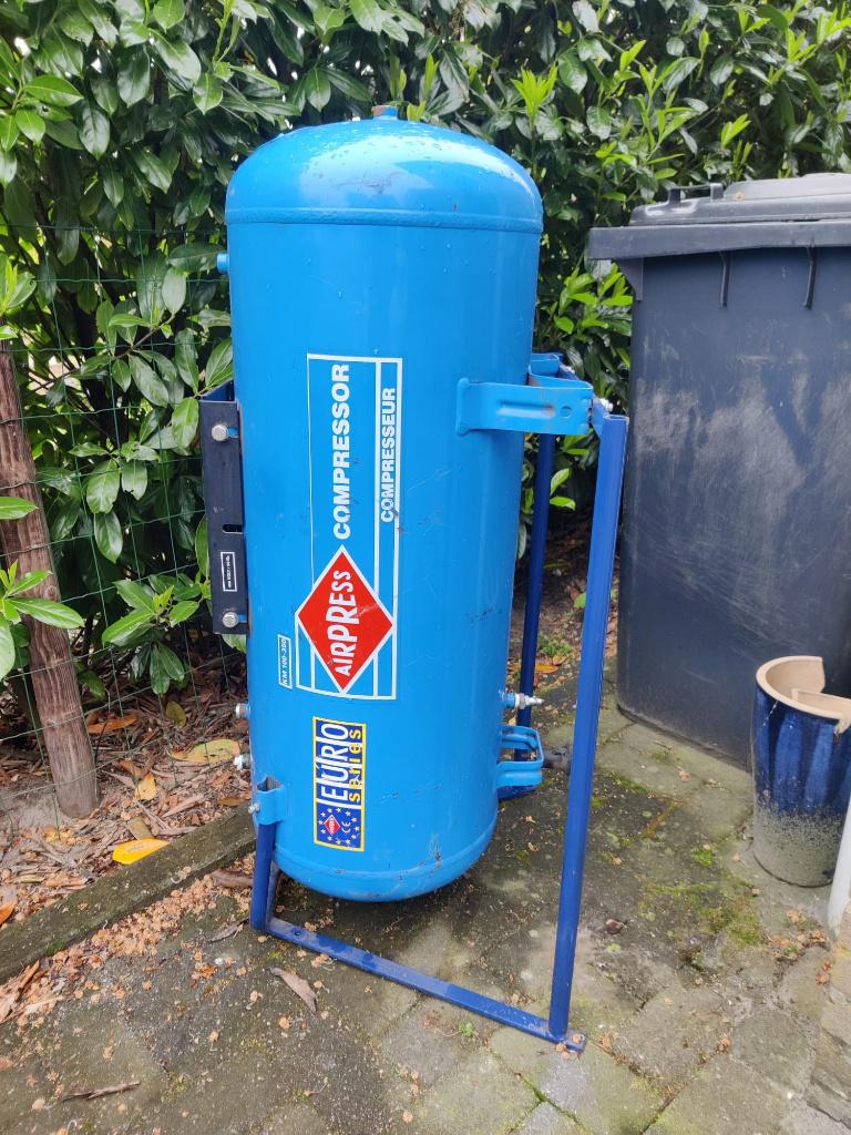 Luchtketel, drukvat 100 liter voor compressor, Doe-het-zelf en Verbouw, Compressors, Ophalen, Gebruikt, Minder dan 200 liter/min