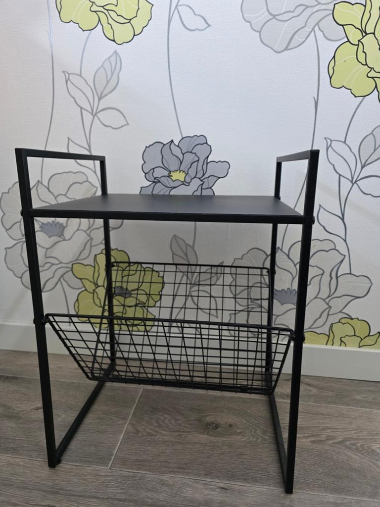 Nachtkastje / sidetable zwart, Ophalen, Minder dan 45 cm, Metaal of Aluminium, Nieuw