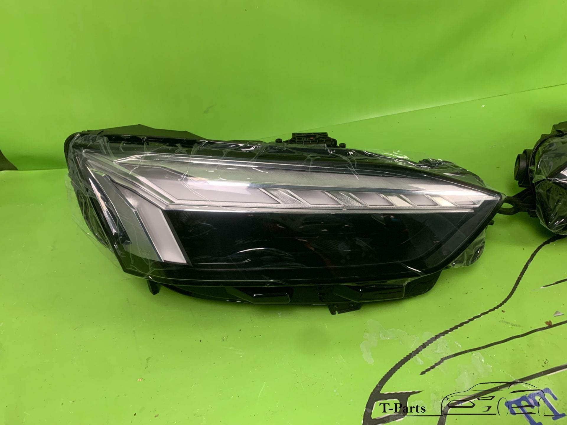 audi A5 koplamp set links rechts NIEUW 8W6941039 8W6941040, Auto-onderdelen, Info@fabrikant.eu, Fabrikant BV, Nieuw, Fabrikantstraat 1
1000 AA  Amsterdam