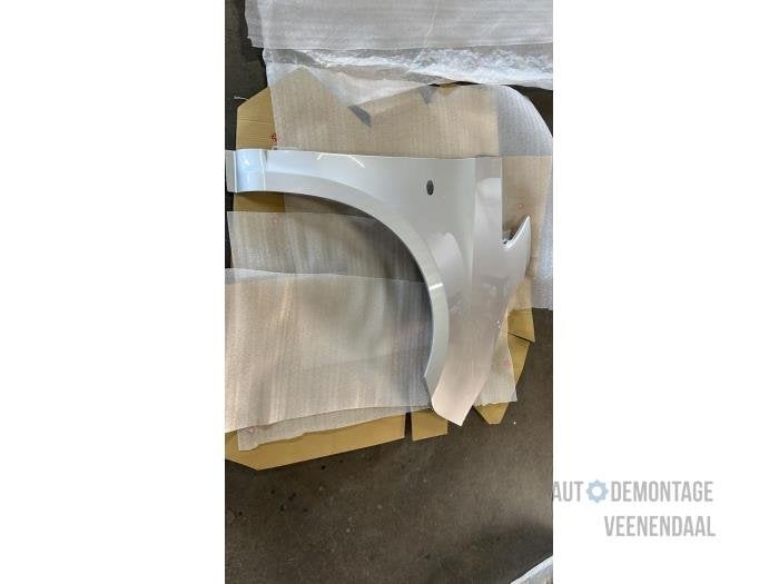 Scherm rechts-voor van een Mercedes Vito (9744), -, Nieuw, Ophalen of Verzenden, -