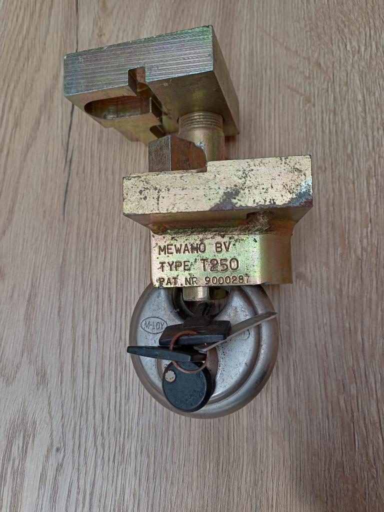 Disselslot voor aanhanger, vouwwagen, caravan, Ophalen, Gebruikt