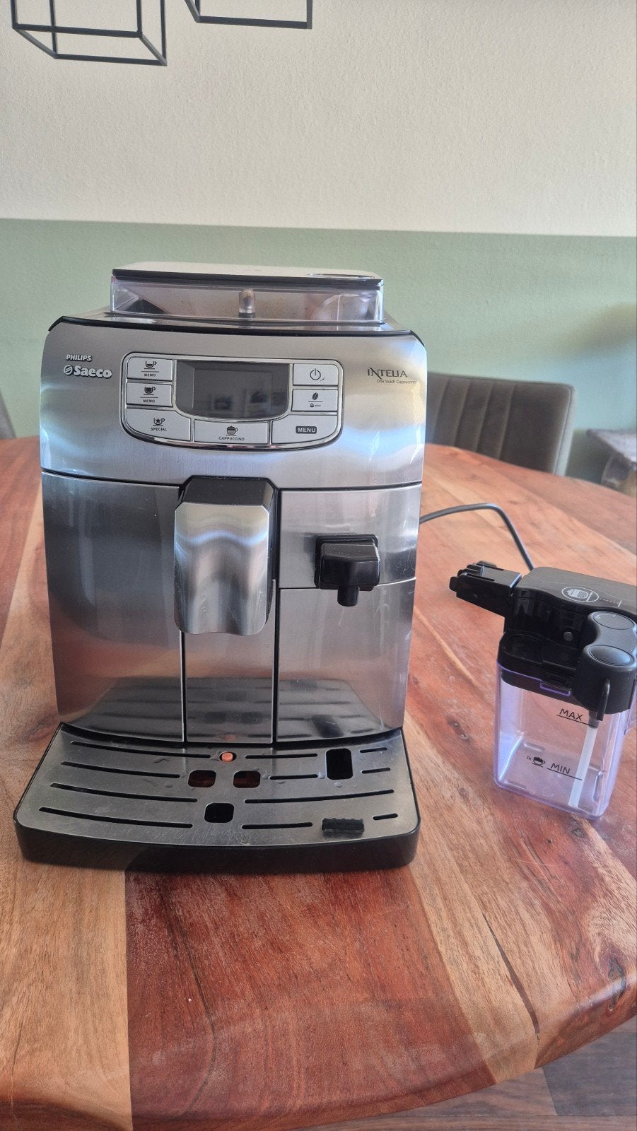 Philips Saeco Intelia, Witgoed en Apparatuur, Koffiezetapparaten, Ophalen, Afneembaar waterreservoir, Gebruikt, Koffiemachine