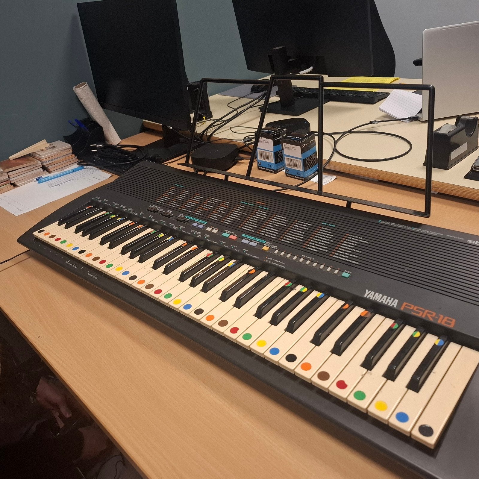 Yamaha PSR-18 Keyboard - Ideaal voor beginners!, Ophalen, Gebruikt, 61 toetsen, Yamaha