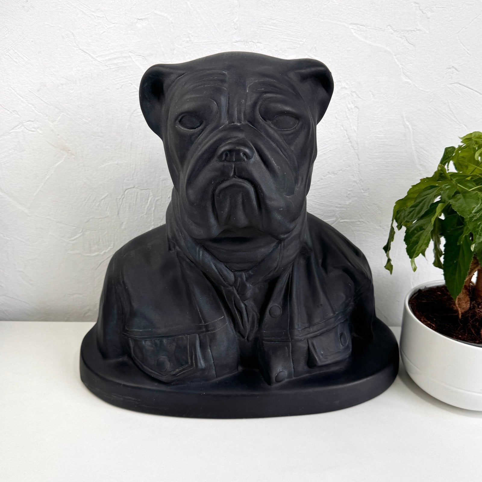 Uniek Handgemaakt Terracotta Beeld | Bulldog in Mensenvorm, Ophalen of Verzenden, Zo goed als nieuw, Fantasy