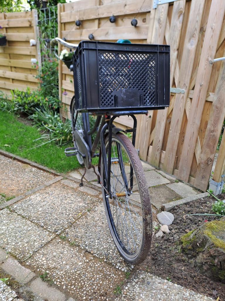 Damesfiets (gratis), Fietsen en Brommers, Ophalen, Gebruikt, Overige merken, Versnellingen