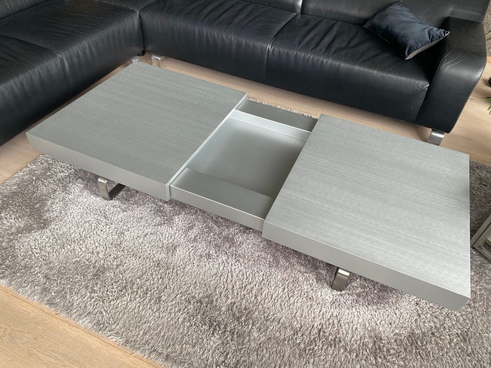 Uitschaafbare salontafel Leolux zilvergrijs, Huis en Inrichting, Ophalen, Overige materialen, 100 tot 150 cm, 50 tot 100 cm