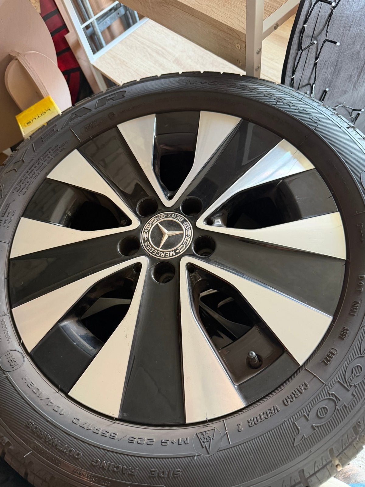 set 17 inch vito v-klasse velgen met 4 seizoenen banden, Ophalen, Bestelwagen, 17 inch, Zomerbanden