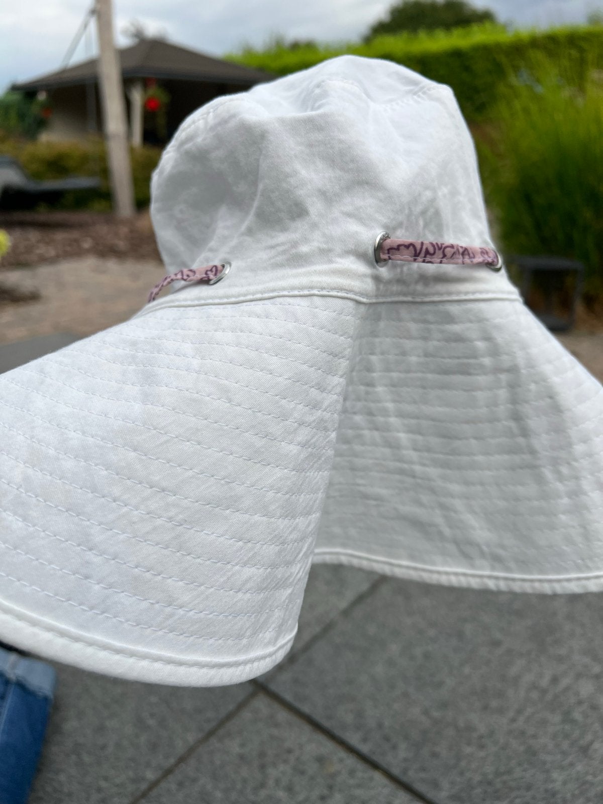 Esprit Zomerhoed Dames - Omkeerbaar (Wit/Patchwork), Ophalen of Verzenden, Gedragen, One size fits all, Hoed