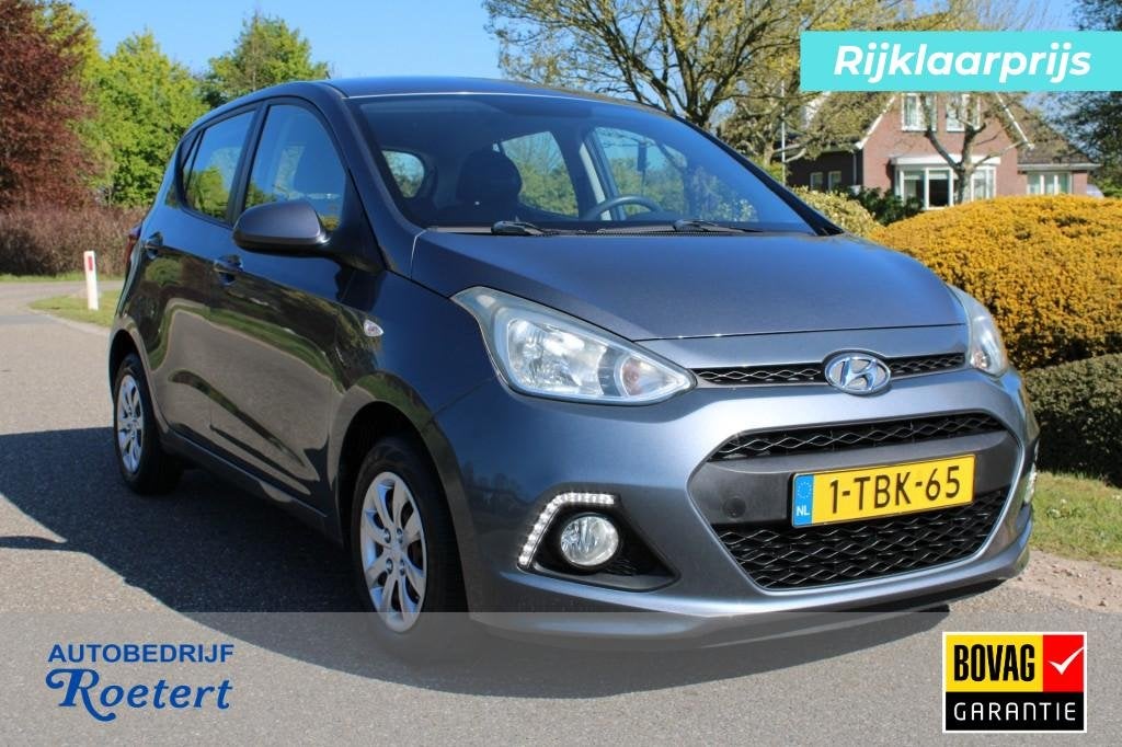 Hyundai I10 1.0i 67pk i-Motion Comfort Plus 5-drs ECC/Blueto, Auto's, Voorwielaandrijving, Euro 5, Start-stop-systeem, Gebruikt