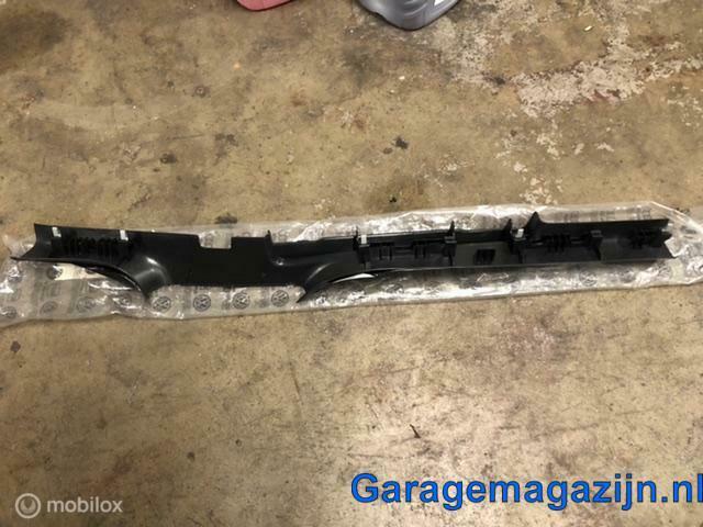 Instaplijst linksvoor Seat Altea 5P0853371A 1UQ, Ophalen, Nieuw, Seat, Seat